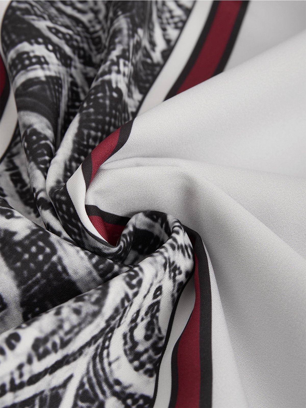 Big Size Textured Chest Pocket Short Sleeve Bowling Shirt